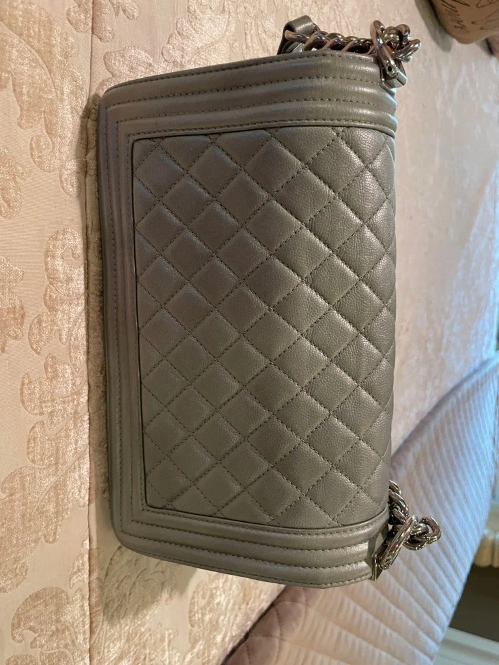 CHANEL Metallic Silver Quilted Shoulder Bag with Chain Strap. Great condition